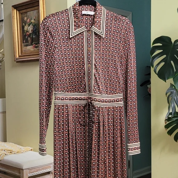 TORY BURCH Silk Blend Pleated Skirt Sun Prints All Over Dress Size Small - Picture 8 of 16